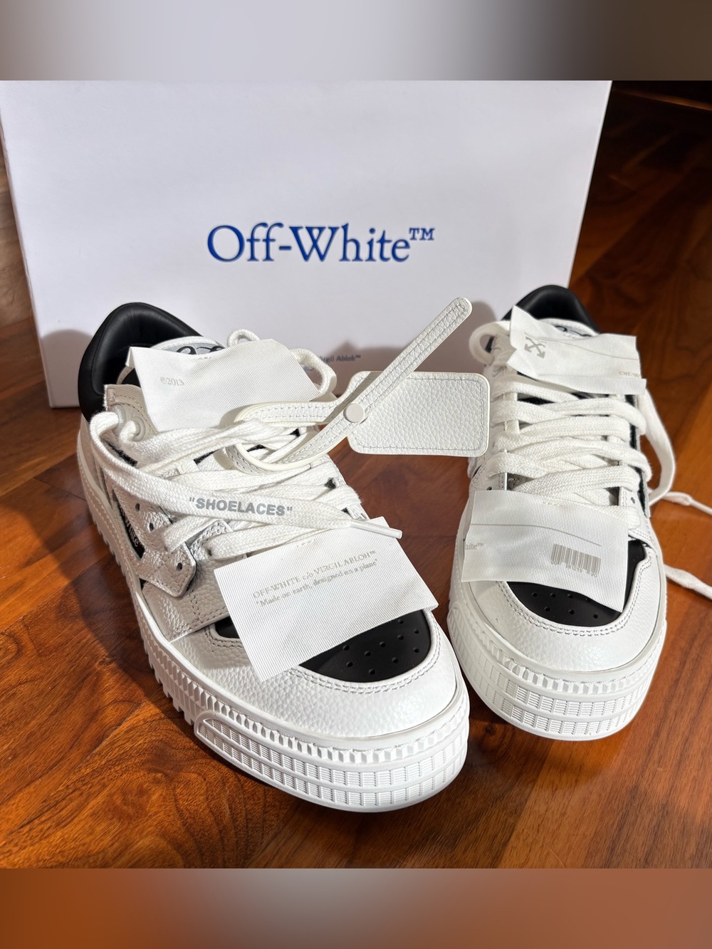 Off-White White and Black Low-Top Leather Sneakers